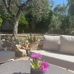 Nissi Collection מלון דירות 3*