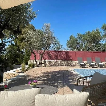 Nissi Collection 公寓式酒店