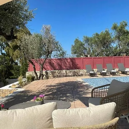 公寓式酒店 Nissi Collection 阿凯松