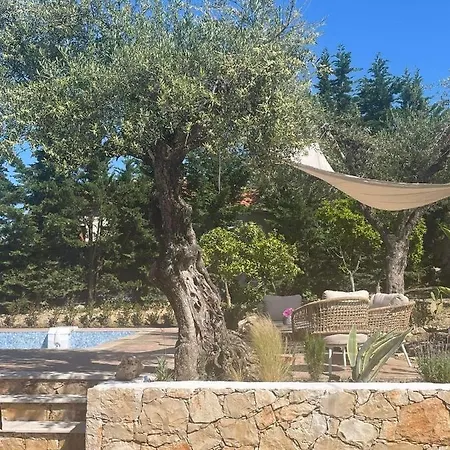 Nissi Collection 公寓式酒店 阿凯松