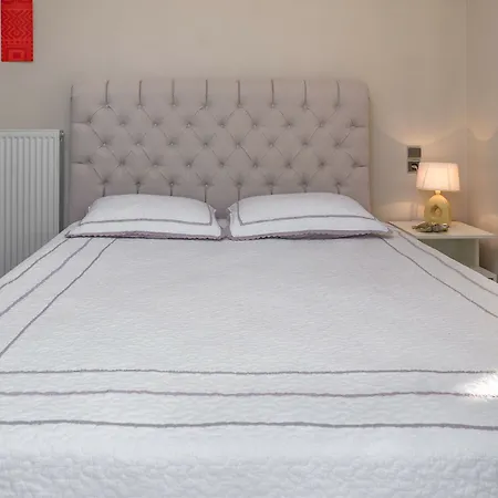 Nissi Collection 公寓式酒店 阿凯松