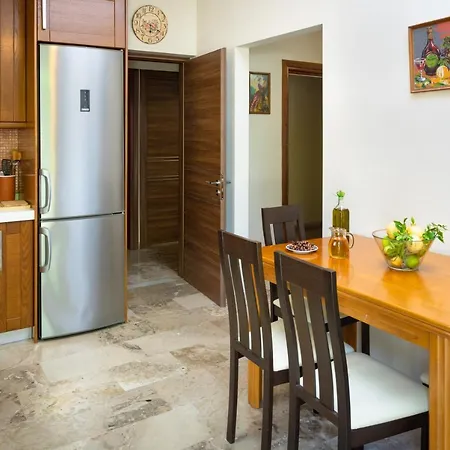 Nissi Collection Apartmanhotel Argászi