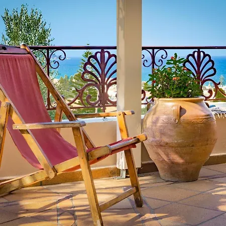 Nissi Collection Апарт-отель 3*