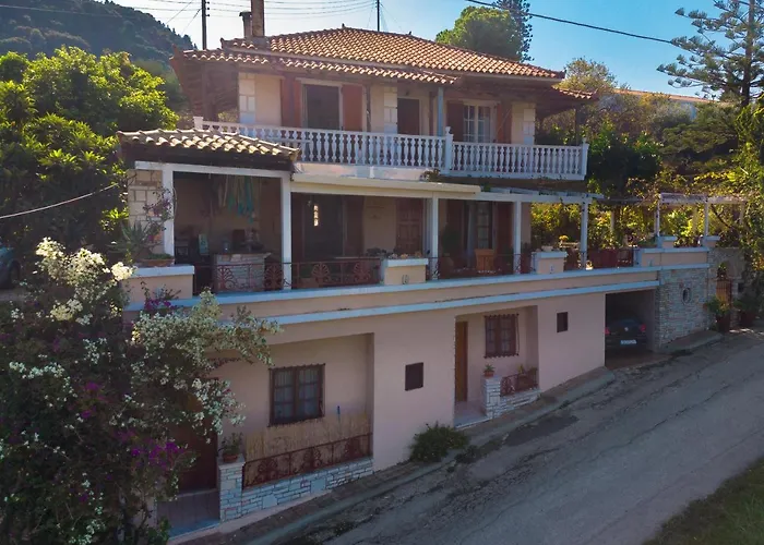 Apart-hotel Nissi Collection 3*